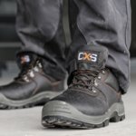 Pracovná obuv: Bezpečnosť a pohodlie pri práci